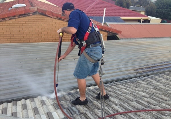 2 pressure-clean-roof-sml